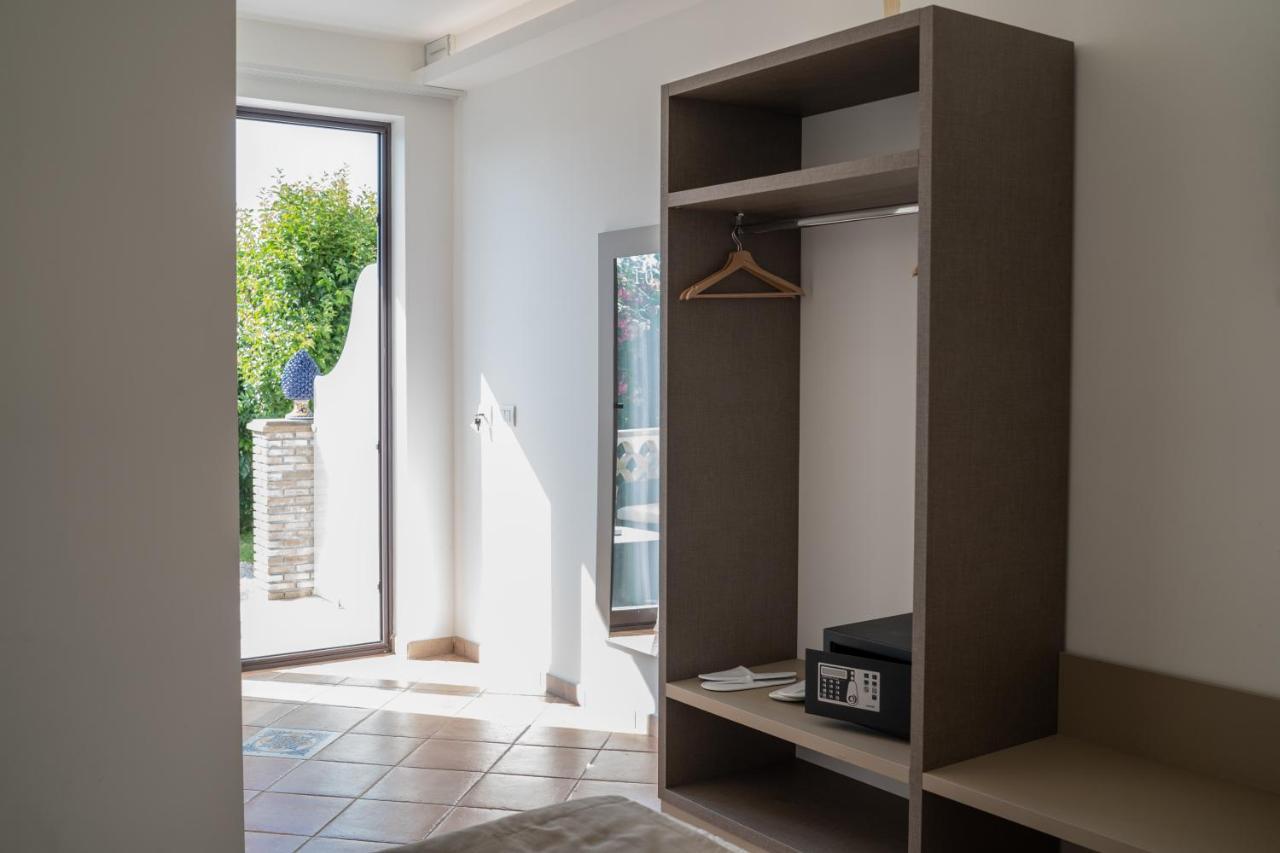 Paradise Sicily Rooms Калатабиано Екстериор снимка